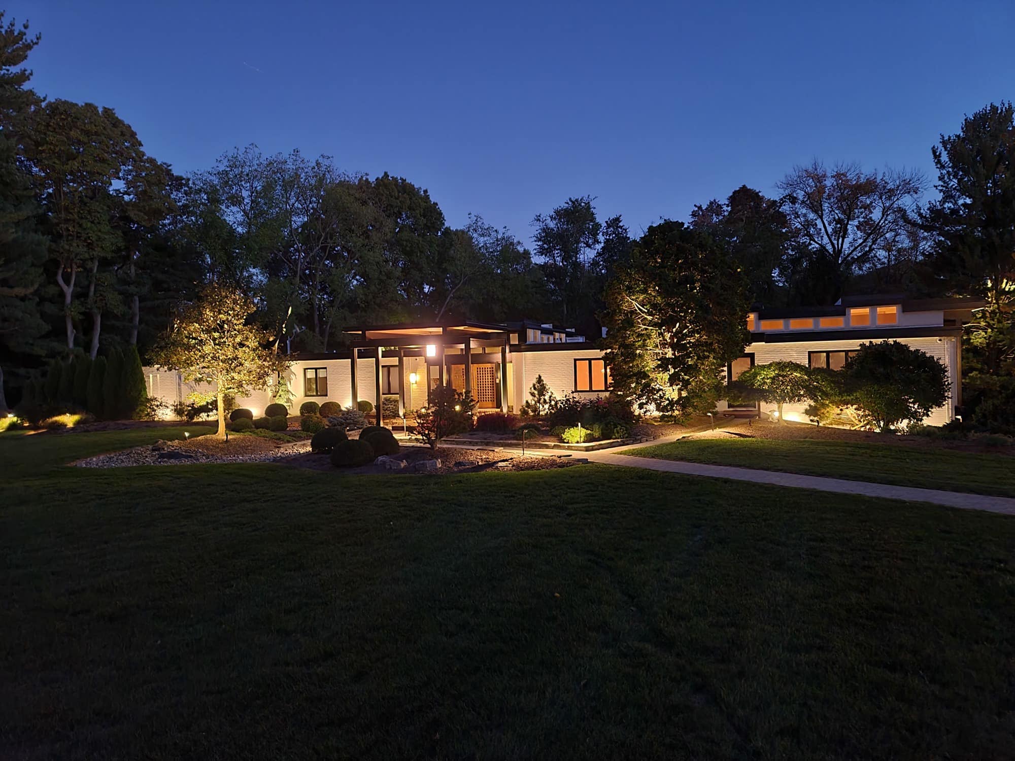 Lower Macungie Modern Exterior Lighting